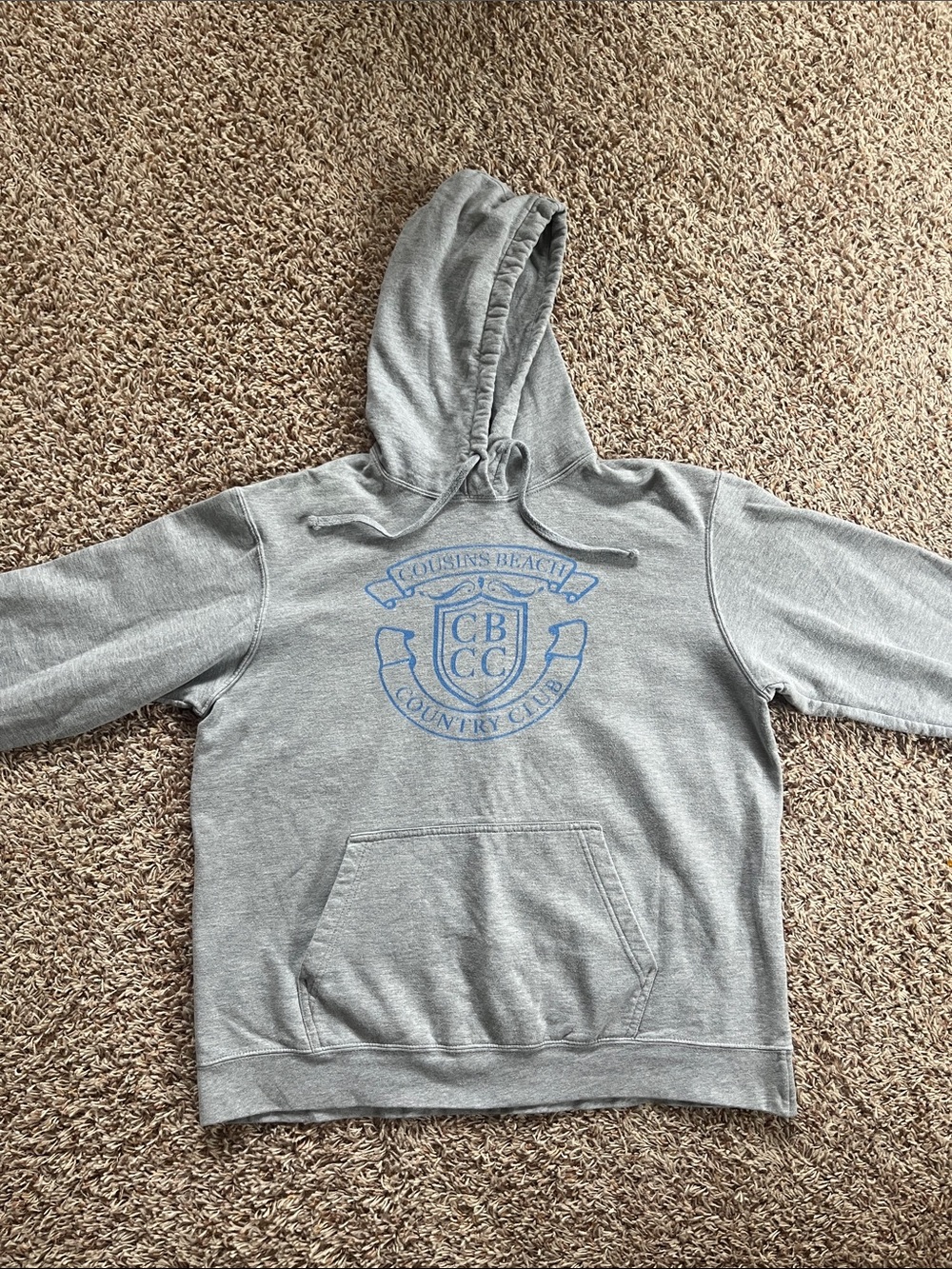 Summer I turned pretty cousins beach country club sweatshirt💙